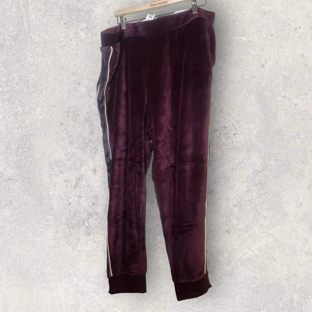 Fabletics Maroon Velour Sweatsuit, 3x - Picture 6 of 13